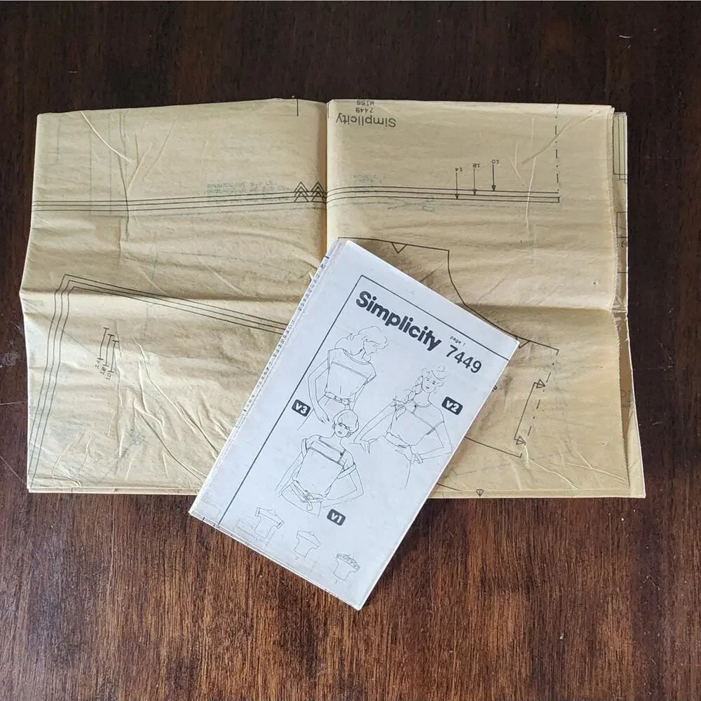Vintage Simplicity Sewing Pattern 7449 Misses Top 10-12-14 in 2 Lengths Uncut